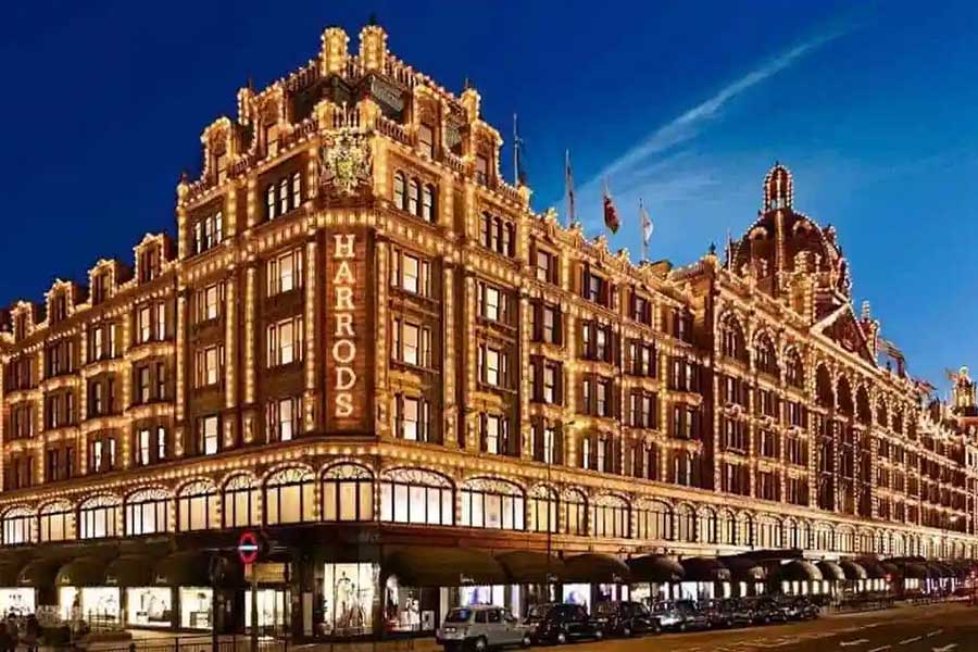 Harrods Tea Room opens in Shanghai, China.