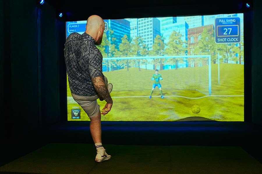 Lounge by Topgolf is a sports entertainment destination in Shanghai that has mini golf and digitized games, and a restaurant and bar.