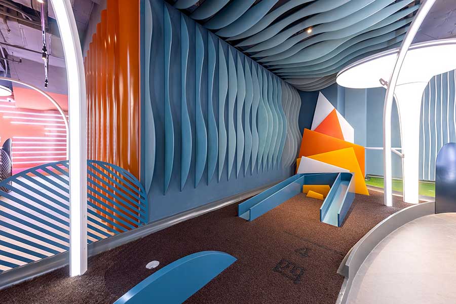 Lounge by Topgolf is a sports entertainment destination in Shanghai that has mini golf and digitized games, and a restaurant and bar.