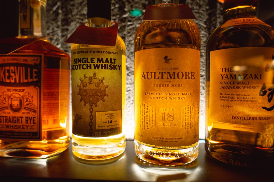 Black Rock is a cocktail bar that specializes in all things whisky. Photo by Rachel Gouk @ Nomfluence