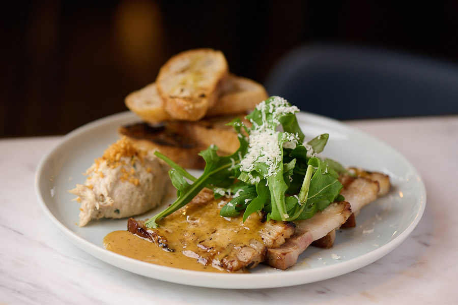 Crush is a modern American wine bistro in Jing'an, Shanghai that also does a free-flow brunch.