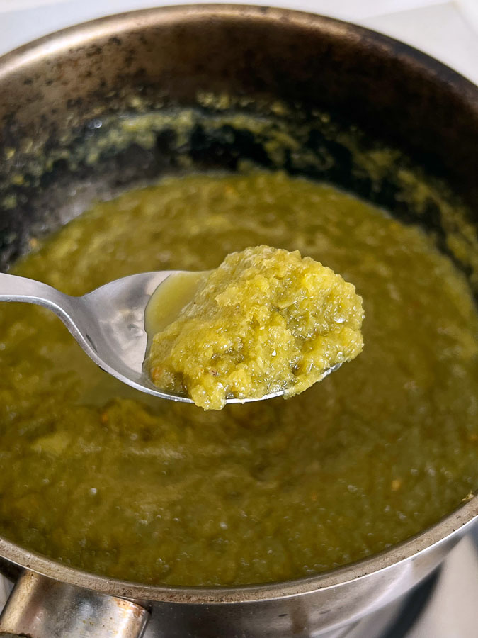 Recipe for Relish: How to make green pepper relish at home. Recipe by Rachel Gouk @ Nomfluence.