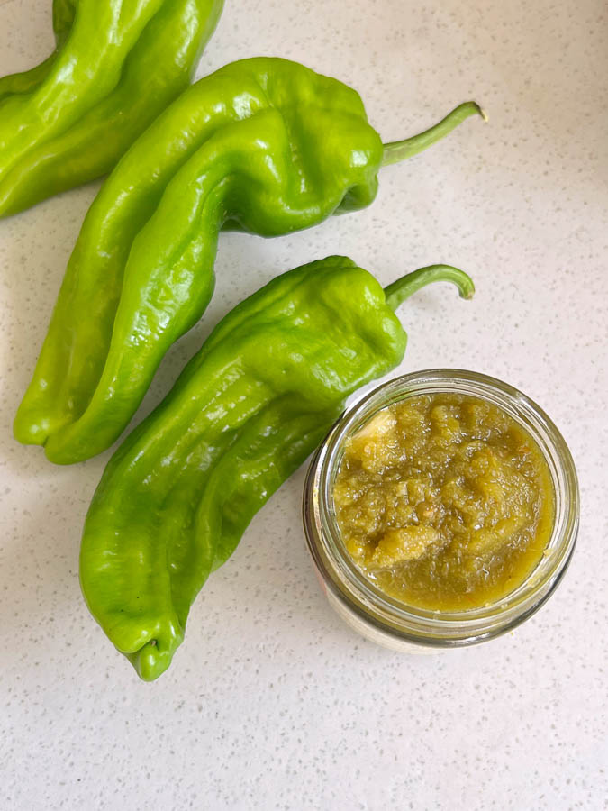 Recipe for Relish: How to make green pepper relish at home. Recipe by Rachel Gouk @ Nomfluence.