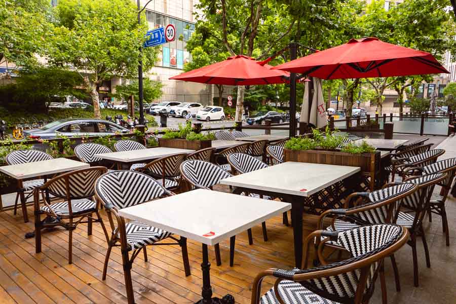 Flambe is a Viennese restaurant in Shanghai that serves flame-grilled ribs and traditional Austrian dishes. Photo by Rachel Gouk @ Nomfluence.