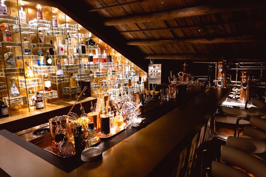 Black Glove is a gin-forward cocktail bar and restaurant in Shanghai. Photo by Rachel Gouk @ Nomfluence. 