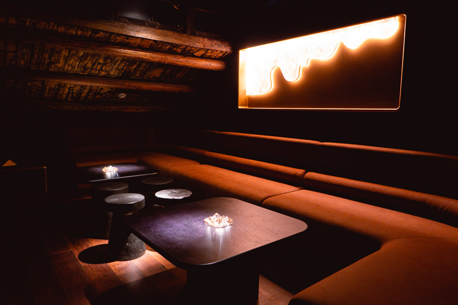 Black Glove is a gin-forward cocktail bar and restaurant in Shanghai. Photo by Rachel Gouk @ Nomfluence. 