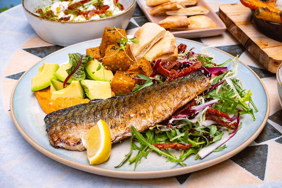 Empty Jar Cozy Hub Gin & Wine, cafe and bar with a health conscientious menu in Jing'an, Shanghai. Photo by Rachel Gouk @ Nomfluence. 