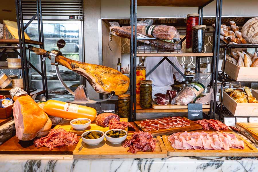 Waldorf Astoria Shanghai brunch. Photo by Rachel Gouk @ Nomfluence.