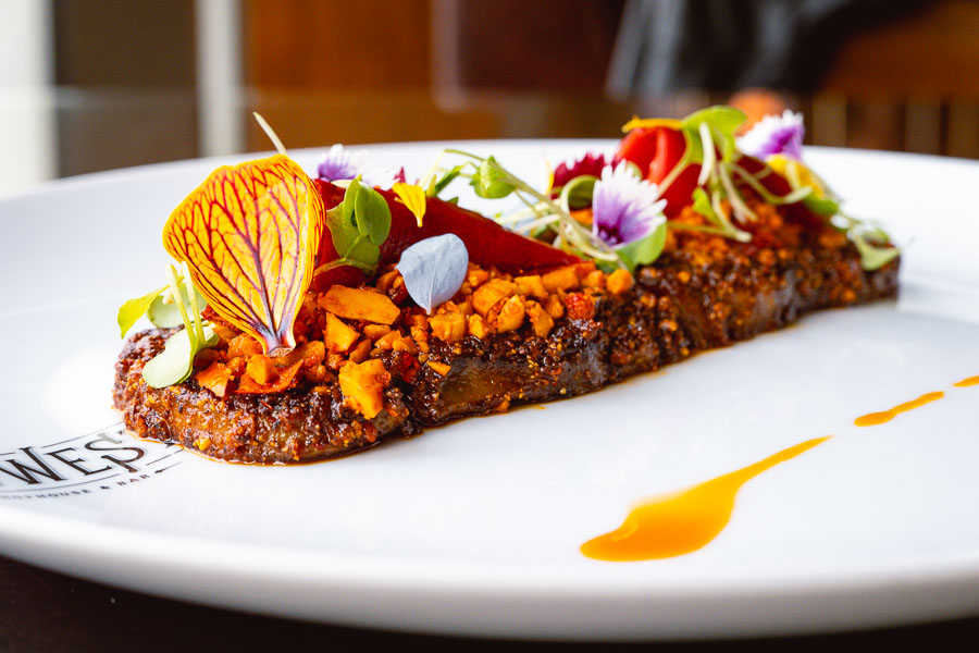 1515 West Chophouse & Bar is a steakhouse at the Jing An Shangri-La Shanghai. Photo by Rachel Gouk @ Nomfluence.