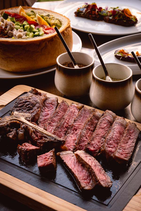 1515 West Chophouse & Bar is a steakhouse at the Jing An Shangri-La Shanghai. Photo by Rachel Gouk @ Nomfluence.