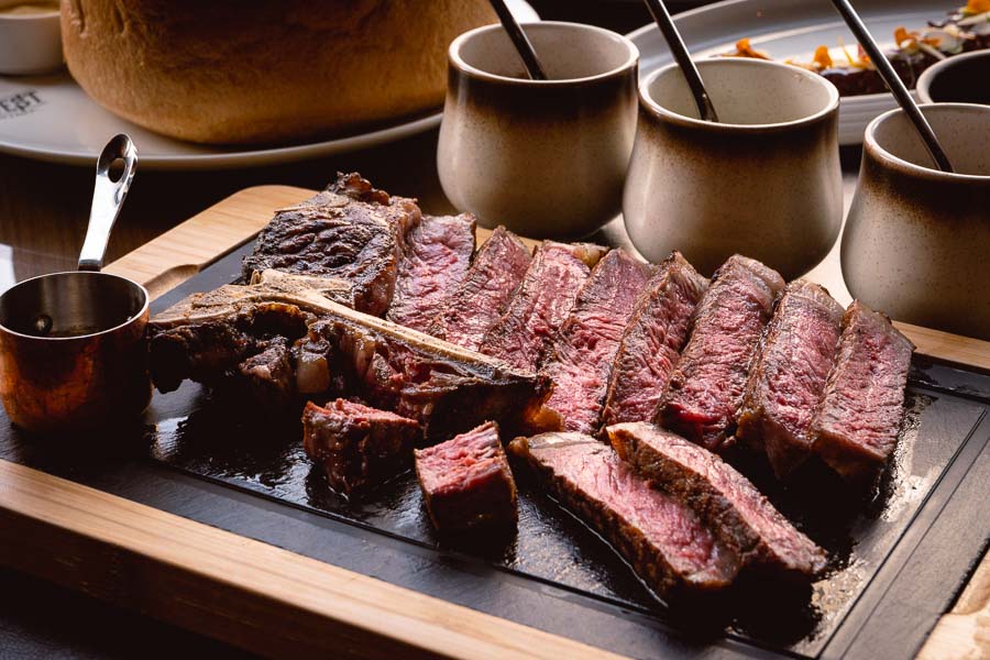 1515 West Chophouse & Bar is a steakhouse at the Jing An Shangri-La Shanghai. Photo by Rachel Gouk @ Nomfluence.