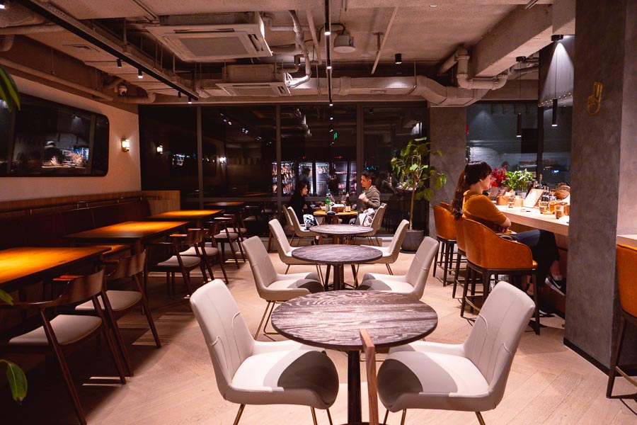 The Merchants Shanghai is a fine grill restaurant that specializes in dry aged fish and fowl, cooked on a wood fired grill. Photo by Rachel Gouk @ Nomfluence.
