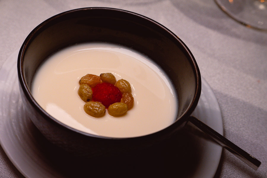 Sui Tang Li at The Middle House Shanghai has a sake pairing dinner with Dassai. Photo by Rachel Gouk @ Nomfluence.
