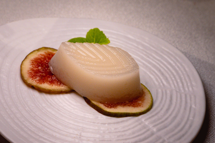 Sui Tang Li at The Middle House Shanghai has a sake pairing dinner with Dassai. Photo by Rachel Gouk @ Nomfluence.
