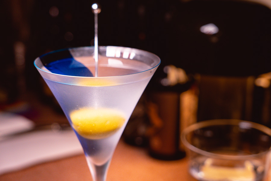 The Upper Room, a Bund-side cocktail bar in Shanghai with drinks from the J.Boroski Shanghai team. Photo by Rachel Gouk @ Nomfluence.