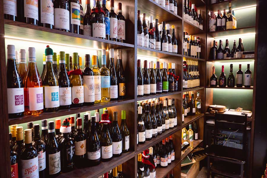 Mozzarella e Vino is a European-style eatery specializing in cheese products, located in Xuhui, Shanghai. Photo by Rachel Gouk @ Nomfluence. 