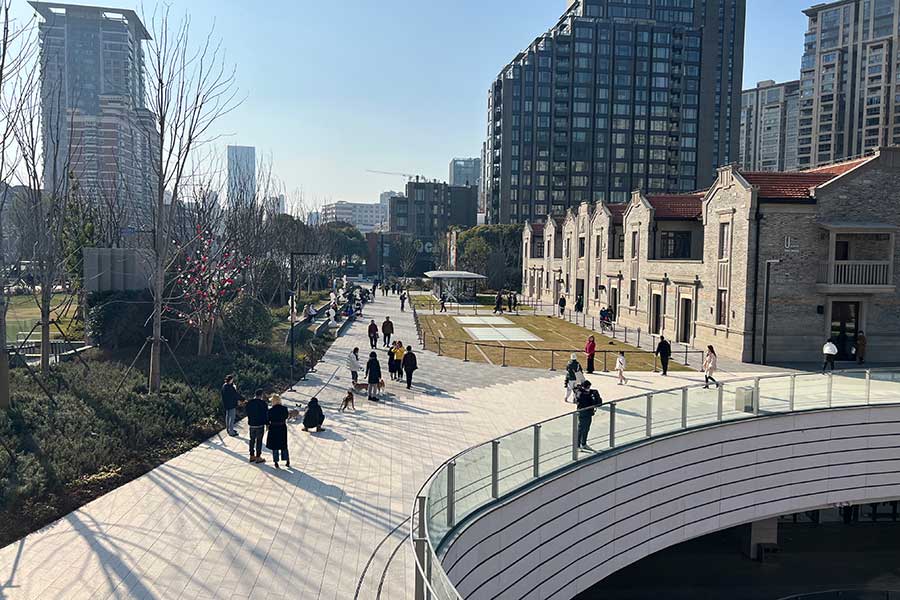 MixC Suzhou Creek mall opens with a diverse selection of restaurants. Photo by Rachel Gouk @ Nomfluence.