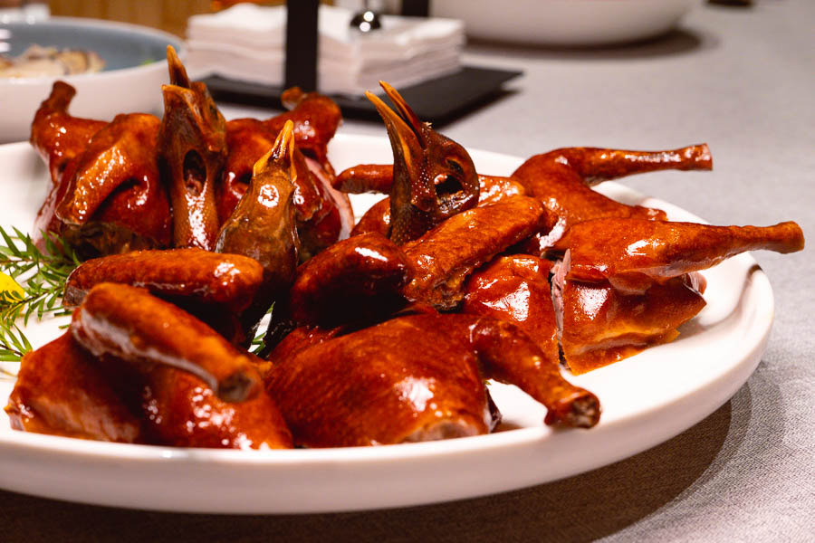 Maison Gingko (文杏馆·臻) is a traditional Cantonese restaurant in Gubei, Shanghai. Expect showy dishes like Jinhua Yushu chicken for dinner. Photo by Rachel Gouk @ Nomfluence