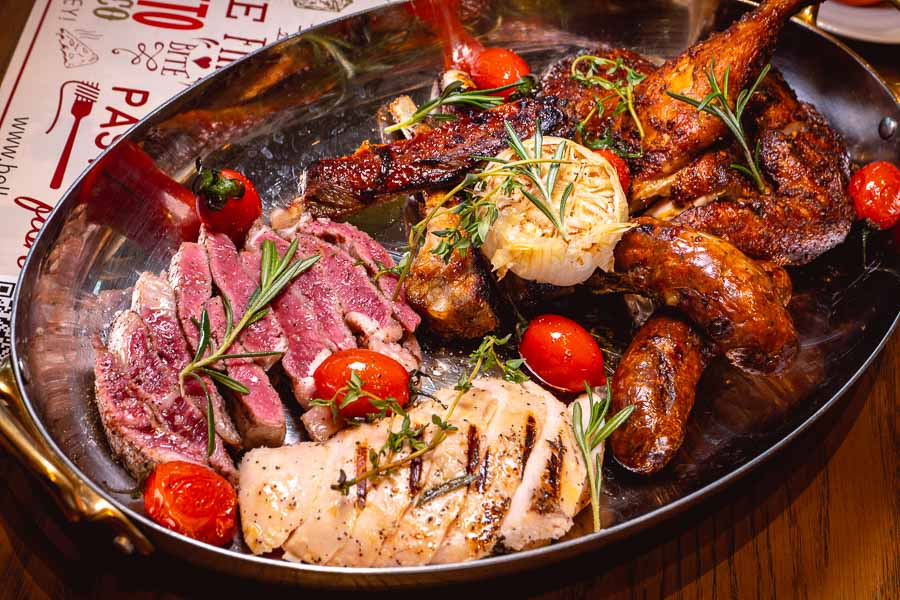 Bella Vita is a casual Italian restaurant in Jing'a, Shanghai. Photo by Rachel Gouk @ Nomfluence.