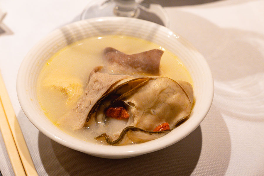 Guang Fan is an inexpensive Cantonese restaurant in Shanghai. Photo by Rachel Gouk @ Nomfluence