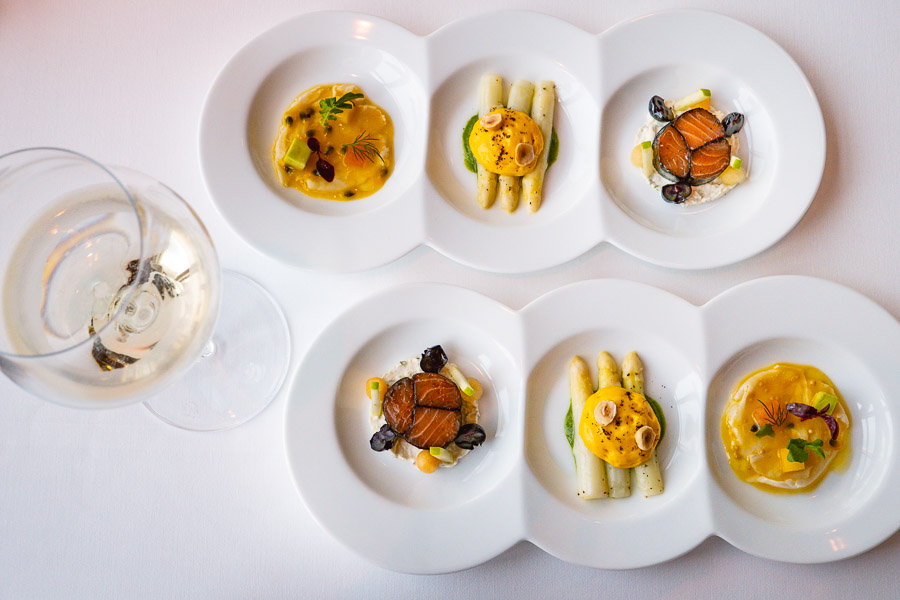Champagne brunch at Jade on 36, Pudong Shangri-la Shanghai. Photo by Rachel Gouk @ Nomfluence