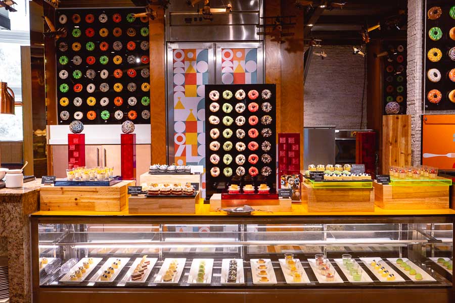 One of the biggest brunch buffets in Shanghai at YICAFE, Pudong Shangri-La, Shanghai. Photo by Rachel Gouk @ Nomfluence.