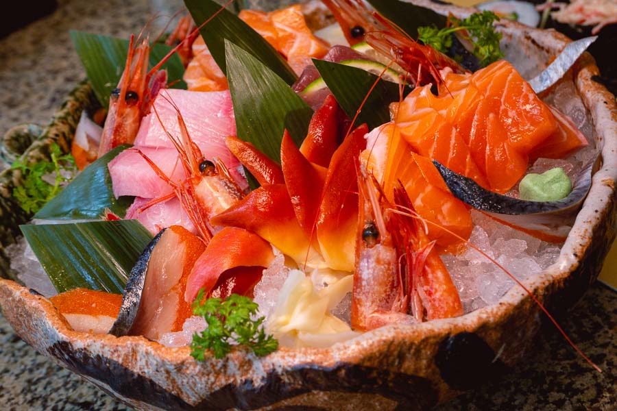 One of the biggest brunch buffets in Shanghai at YICAFE, Pudong Shangri-La, Shanghai. Photo by Rachel Gouk @ Nomfluence.