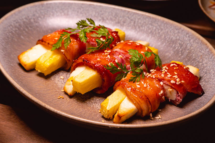 Pur'aisin is a natural wine bar in Shanghai that serves Yunnan food. Photo by Rachel Gouk @ Nomfluence