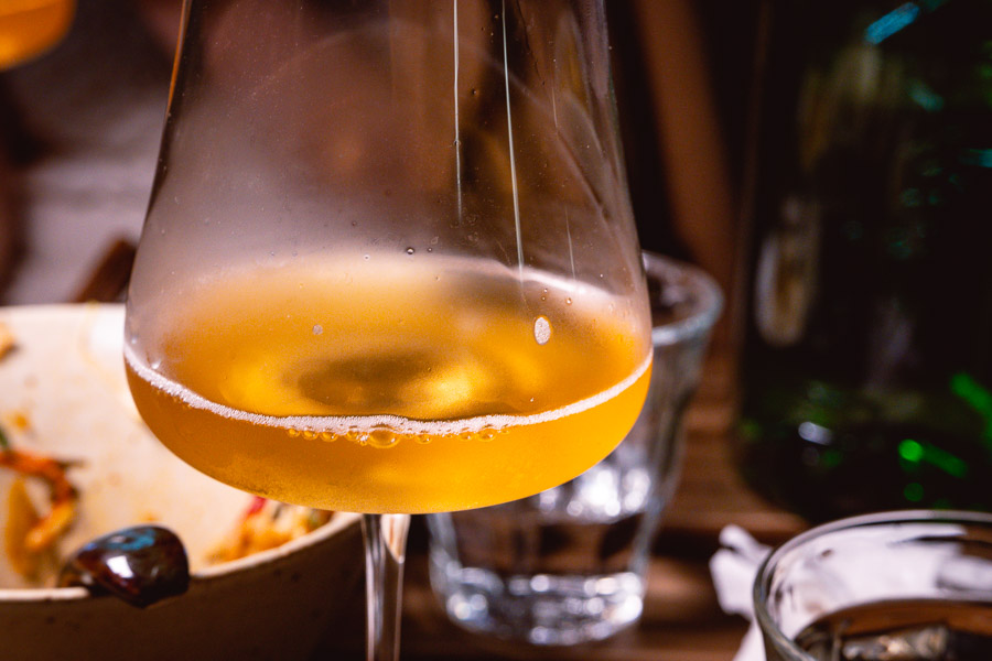Pur'aisin is a natural wine bar in Shanghai that serves Yunnan food. Photo by Rachel Gouk @ Nomfluence