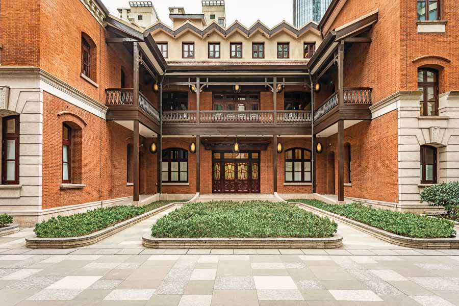 Gordon Ramsay opens first restaurant in Shanghai with Harrods.