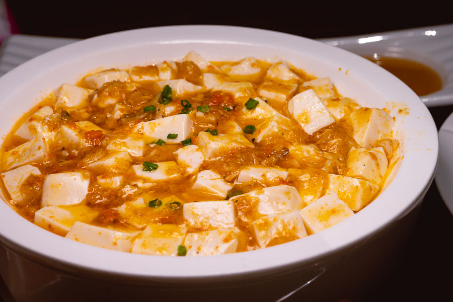 Ren He Guan (人和馆) is a Michelin one-star Shanghainese restaurant in Shanghai. Photo by Rachel Gouk @ Nomfluence