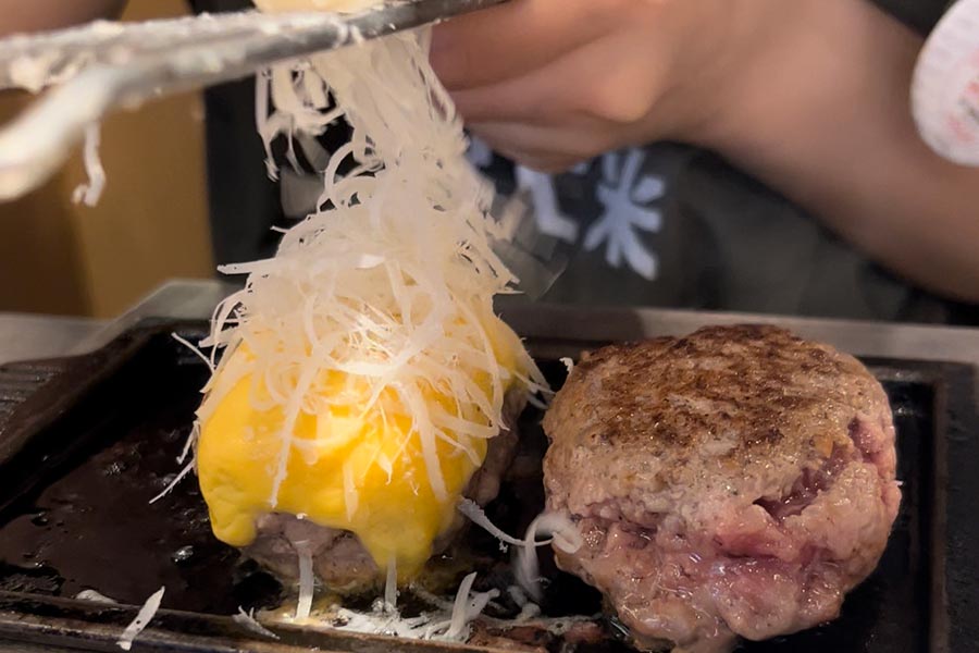 Japanese Hamburger Rice restaurant chain in Shanghai: Rou Rou Da Mi 肉肉大米. Photo by Rachel Gouk @ Nomfluence.