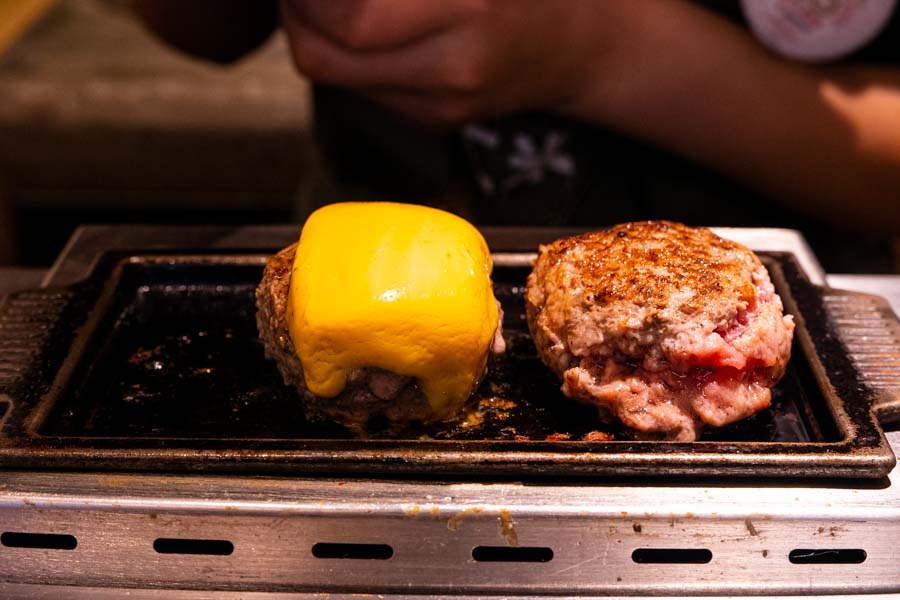 Japanese Hamburger Rice restaurant chain in Shanghai: Rou Rou Da Mi 肉肉大米. Photo by Rachel Gouk @ Nomfluence.
