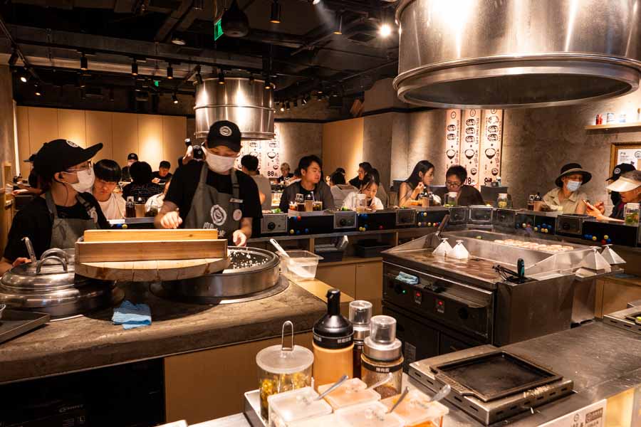 Japanese Hamburger Rice restaurant chain in Shanghai: Rou Rou Da Mi 肉肉大米. Photo by Rachel Gouk @ Nomfluence.
