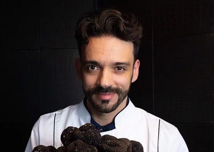 Chef Gonzalo Ruiz