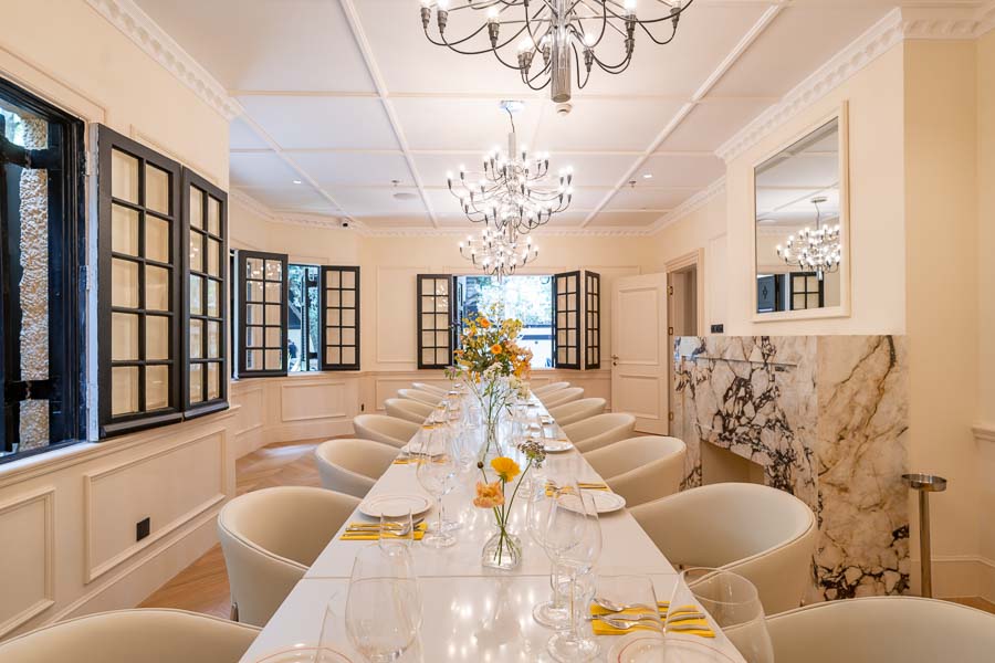 Suzie's Garden, a restaurant in Jing'an, Shanghai for dates and business entertainment.