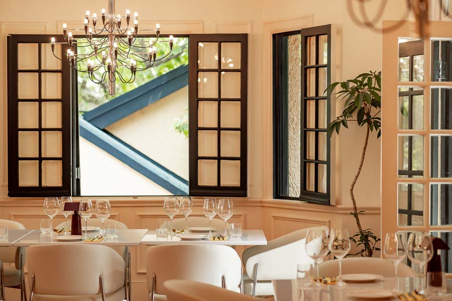 Suzie's Garden, a restaurant in Jing'an, Shanghai for dates and business entertainment.