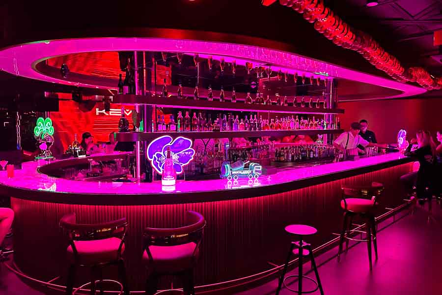Shanghai Nightlife on the Bund: Former Bar Rouge turns into KEV. @ Nomfluence