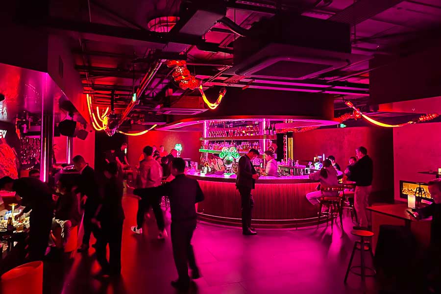 Shanghai Nightlife on the Bund: Former Bar Rouge turns into KEV. @ Nomfluence