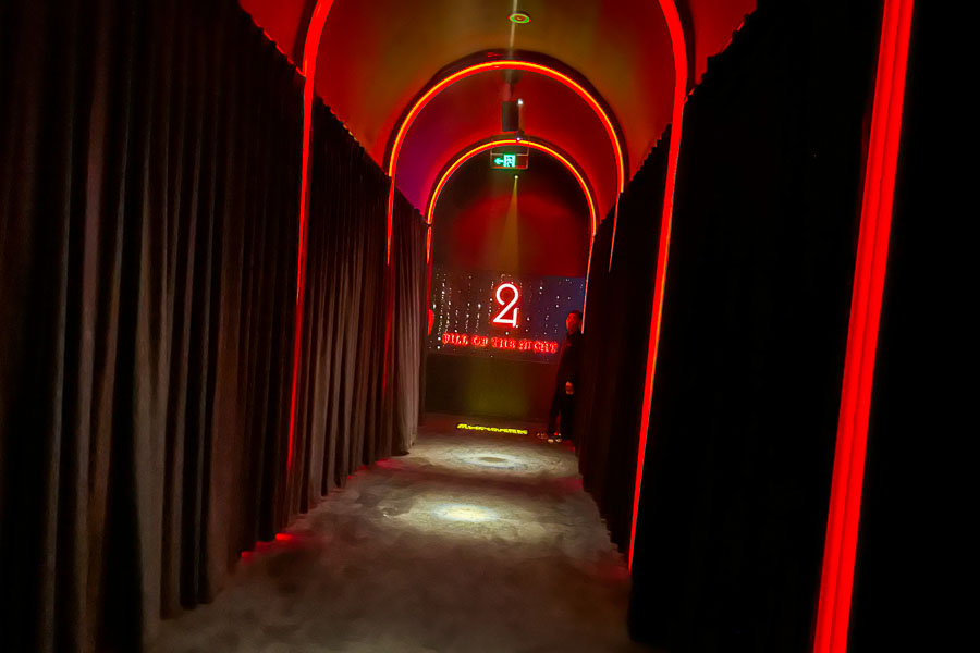 Shanghai Nightlife on the Bund: Former Bar Rouge and M1NT. 