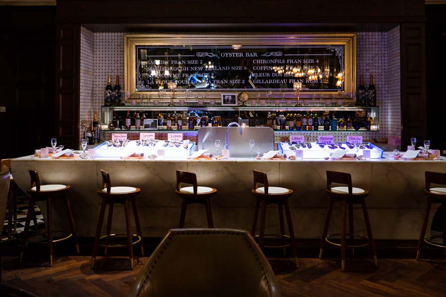 The Waldorf Astoria Shanghai launches PINK OYSTER, an oyster degustation at an 8-seater bar on the Bund. Photo by Rachel Gouk @ Nomfluence.
