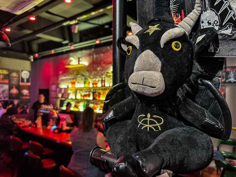 CAVE an underground heavy metal dive bar in Shanghai. @ Nomfluence