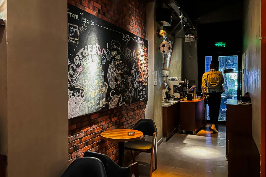 Hole in the Wall, a neighborhood pub and bar in Jing'an. Photo by Rachel Gouk @ Nomfluence