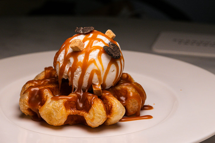 Brunch at Shanghai Tavern at The Shanghai EDITION. Photo by Rachel Gouk @ Nomfluence
