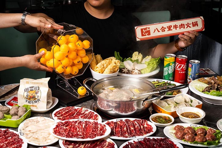 Beef hot pot in Shanghai. Photo by Rachel Gouk @ Nomfluence