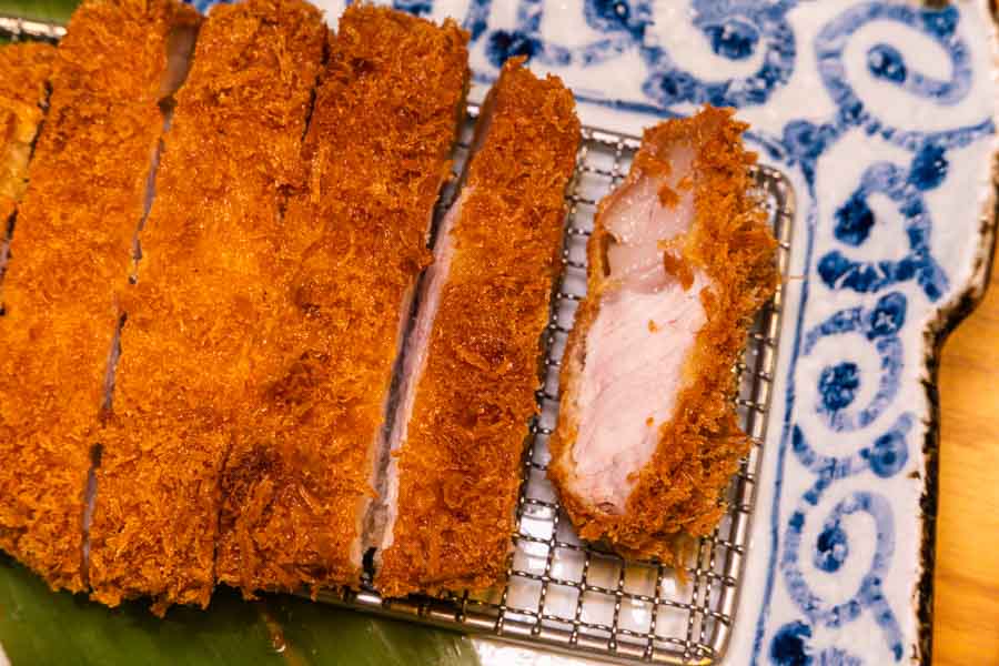 Tonkatsu, deep-fried Japanese pork cutlets in Gubei, Shanghai. Photo by Rachel Gouk @ Nomfluence