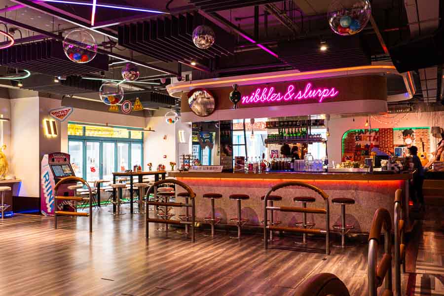 American diner food and burgers at roller skating venue RIINK Shanghai. Photo by Rachel Gouk @ Nomfluence
