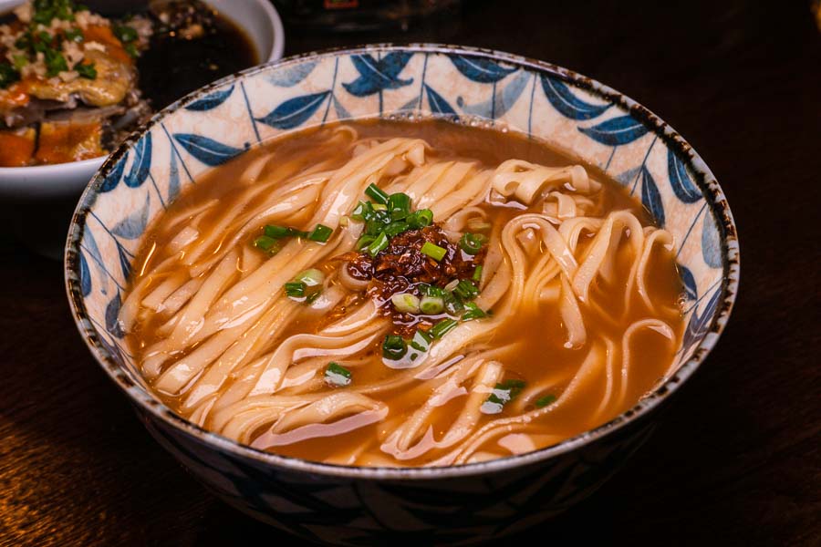 San Bai Bei is a Ningbo restaurant and late-night drinking spot in Jing'an, Shanghai. Photo by Rachel Gouk @ Nomfluence