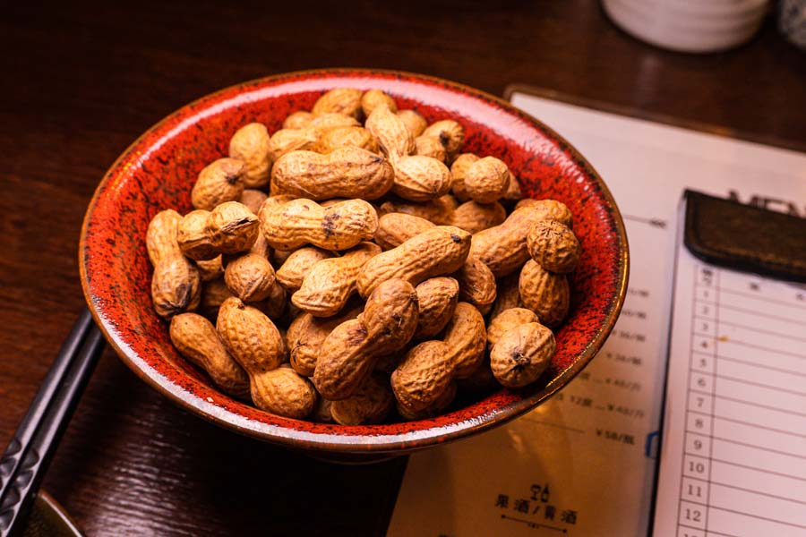 San Bai Bei is a Ningbo restaurant and late-night drinking spot in Jing'an, Shanghai. Photo by Rachel Gouk @ Nomfluence