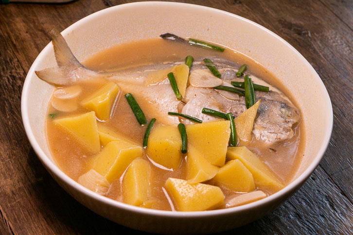Wenzhou Cuisine is based on seafood and stewing with cooking wine (huadiao, Chinese yellow wine, or shaoxing wine). Wenzhou food at SoGood Bistro in Shanghai. Photo by Rachel Gouk @ Nomfluence.